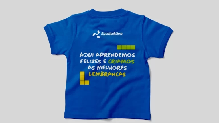 Camiseta Azul Atrás